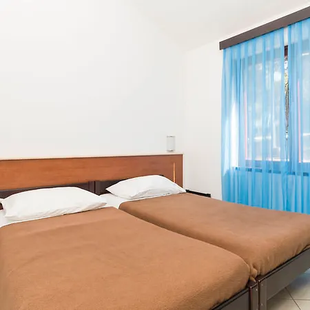 Kanegra Plava Laguna Valizza