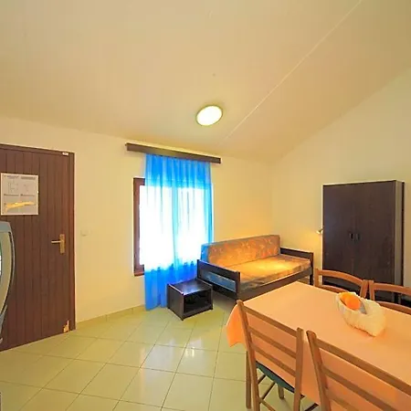 Kanegra Plava Laguna Parco vacanze 2*