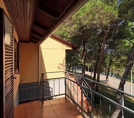 Kanegra Plava Laguna Parco vacanze Valizza