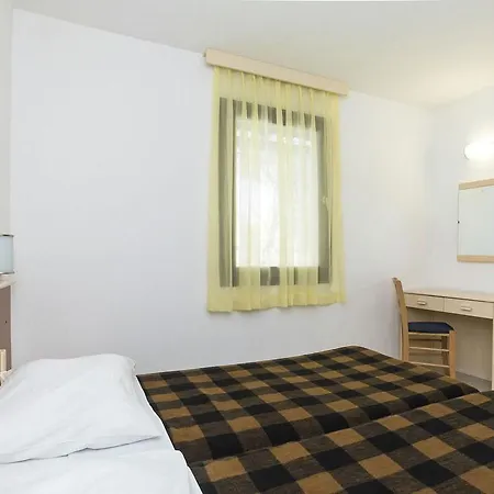 Kanegra Plava Laguna Parco vacanze 2*