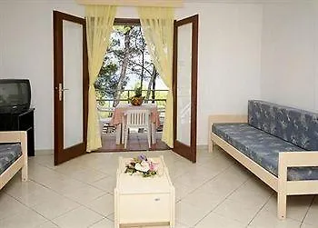 Kanegra Plava Laguna Parco vacanze 2*