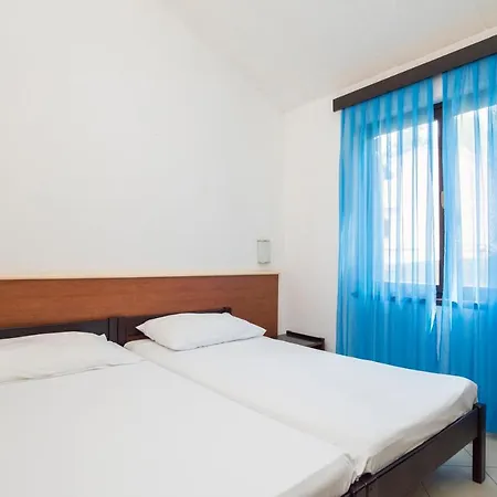 Kanegra Plava Laguna 2*