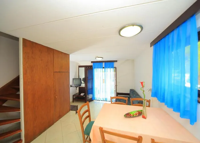 Vakantiepark Kanegra Plava Laguna 2*