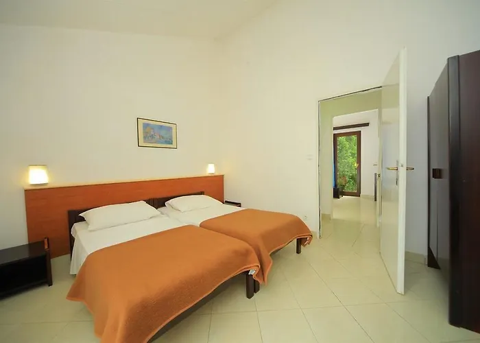 Kanegra Plava Laguna Parco vacanze 2*