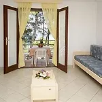 Kanegra Plava Laguna Üdülőpark 2*