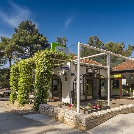 Kanegra Plava Laguna Üdülőpark